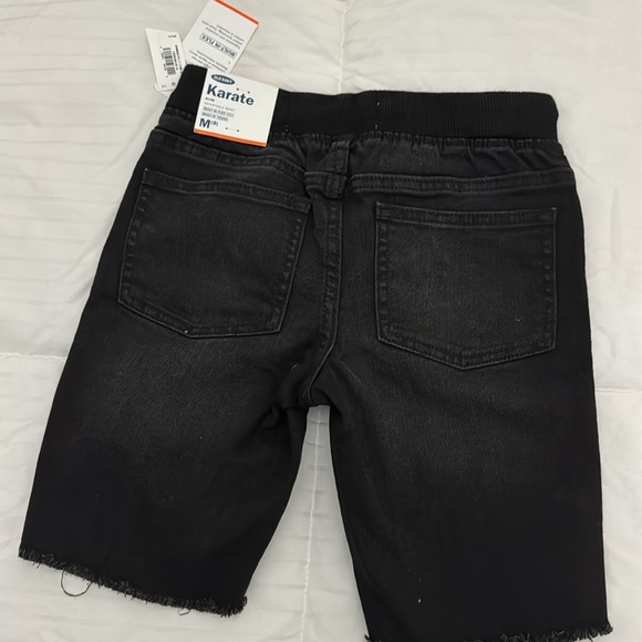 Black old navy shorts - Picture 3 of 3